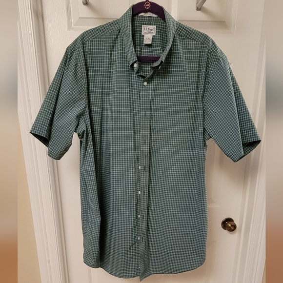 L.L. Bean Shirts Ll Bean Mens Green And White Plaid Buttondown